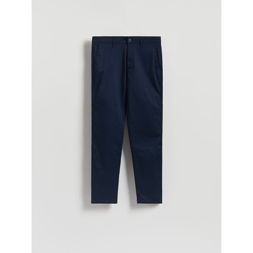 Reserved - Bawełniane spodnie chino slim - granatowy ze sklepu Reserved w kategorii Spodnie męskie - zdjęcie 186009915