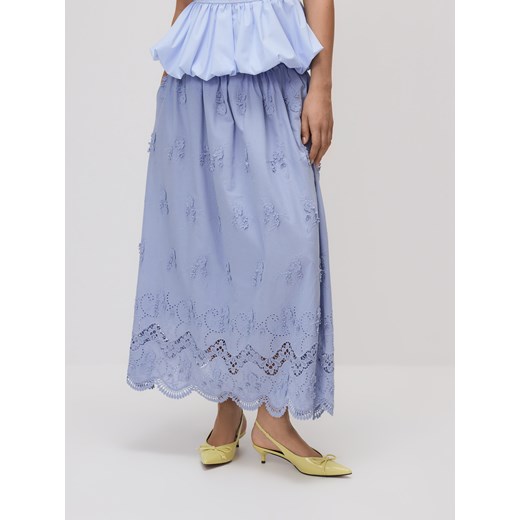 Reserved - Spódnica maxi z haftowanymi kwiatami - jasnoniebieski ze sklepu Reserved w kategorii Spódnice - zdjęcie 186011719