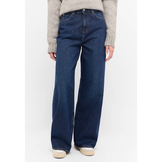 Damskie Spodnie Jeansowe Mustang Style Luise Wide Denim Blue 1015998 5000 840 ze sklepu YouNeedit.pl w kategorii Jeansy damskie - zdjęcie 186014788