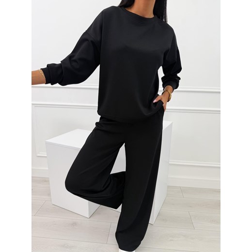 Czarny Dresowy Komplet Modnakiecka.pl 2XL/3XL ModnaKiecka.pl