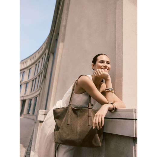 Reserved - Zamszowa torebka shopper - brązowy ze sklepu Reserved w kategorii Torby Shopper bag - zdjęcie 186024795