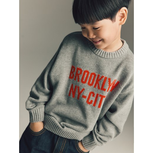 Reserved - Żakardowy sweter z bawełną - jasnoszary ze sklepu Reserved w kategorii Swetry chłopięce - zdjęcie 186026526