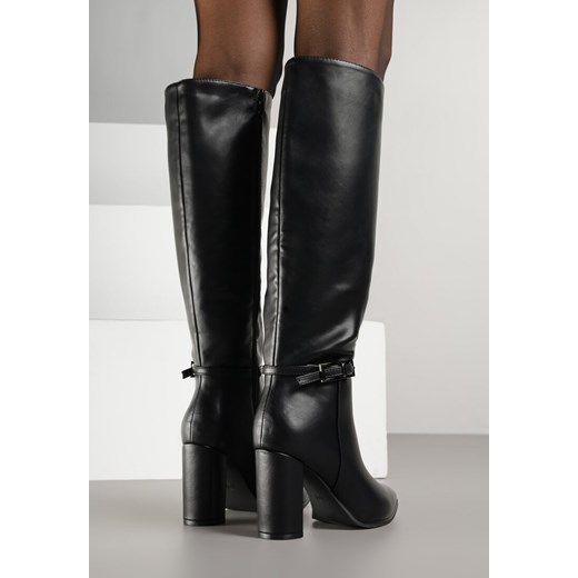 Czarne Kozaki na Słupkowym Obcasie z Noskiem w Szpic i Klamerką na Pasku Levitta Renee 39 renee.pl