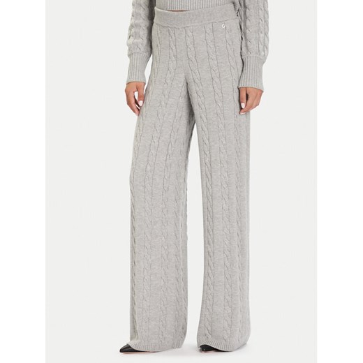 Guess Spodnie dzianinowe W5BB52 Z1192 Szary Regular Fit ze sklepu MODIVO w kategorii Spodnie damskie - zdjęcie 186028589