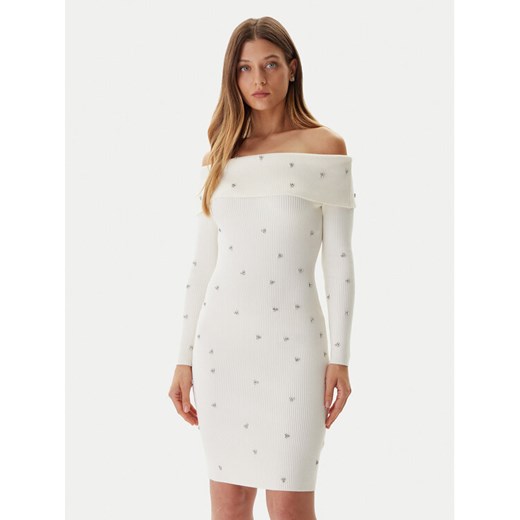 Guess Sukienka dzianinowa W5BK64 Z2YJ2 Écru Slim Fit ze sklepu MODIVO w kategorii Sukienki - zdjęcie 186030068