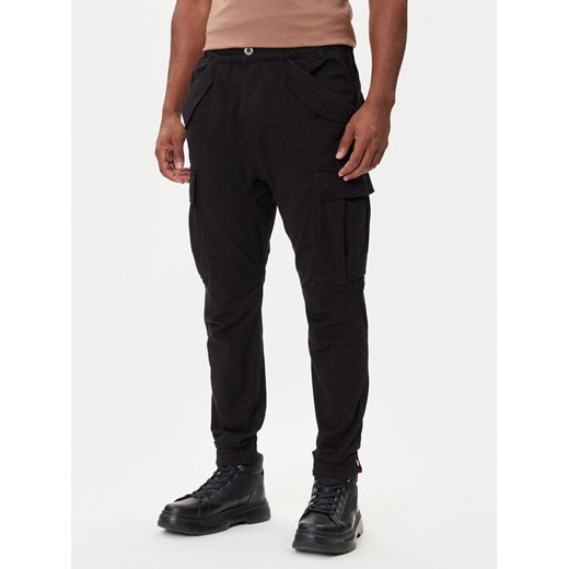 Alpha Industries Joggery Airman 188201 Czarny Tapered Fit ze sklepu MODIVO w kategorii Spodnie męskie - zdjęcie 186030609