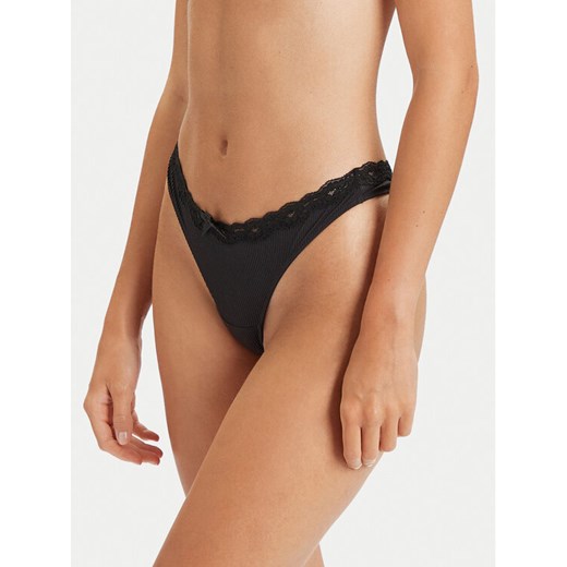 Hunkemöller Stringi Lola 202698 Czarny ze sklepu MODIVO w kategorii Majtki damskie - zdjęcie 186031299