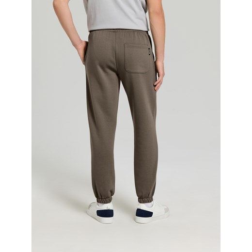 Sinsay - Spodnie dresowe ze ściągaczami - brązowy Sinsay 2XL Sinsay