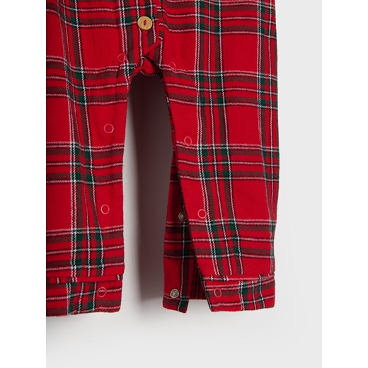 Sinsay - Bawełniany pajacyk w kratę - czerwony Sinsay 56 (Newborn) Sinsay