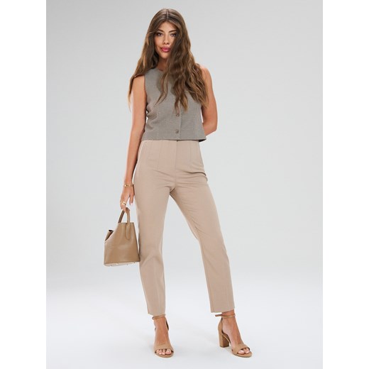 Sinsay - Materiałowe spodnie cygaretki - beżowy Sinsay M Sinsay