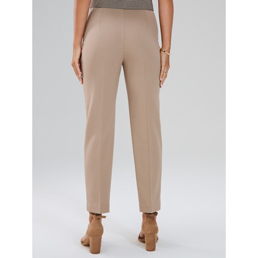 Sinsay - Materiałowe spodnie cygaretki - beżowy Sinsay M Sinsay