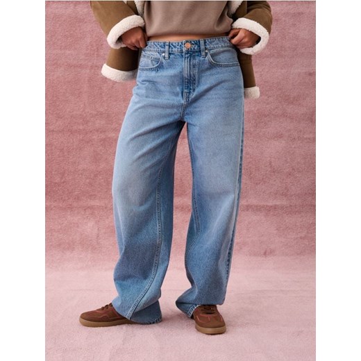 Sinsay - Spodnie jeansowe - niebieski ze sklepu Sinsay w kategorii Jeansy damskie - zdjęcie 186083945