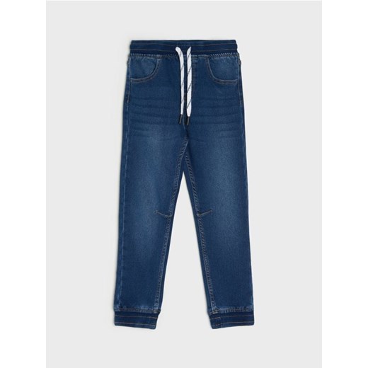 Sinsay - Jeansy jogger z efektem sprania - granatowy - id: 939EM-59J - marki Sinsay - 186084156 Sinsay - Jeansy jogger z efektem sprania - granatowy ze sklepu Sinsay w kategorii Spodnie chłopięce - zdjęcie 186084156