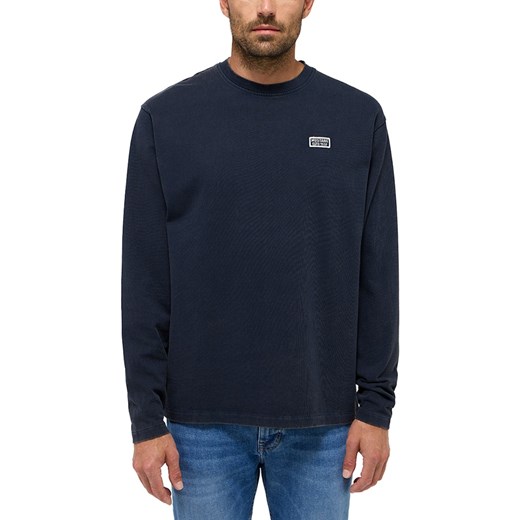 Męski Longsleeve Mustang Style Amarillo Dark Sapphire 1015848 4136 ze sklepu YouNeedit.pl w kategorii T-shirty męskie - zdjęcie 186085459