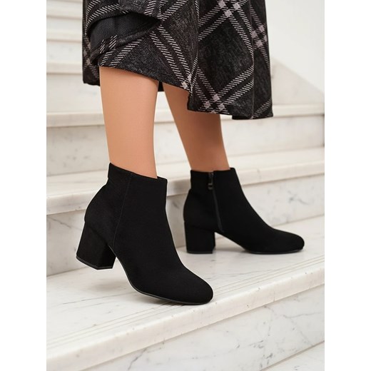 Royalfashion Czarne botki damskie na niskim słupku Referra ze sklepu royalfashion.pl w kategorii Botki - zdjęcie 186085578