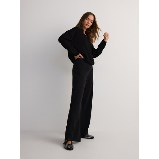 Reserved - Spodnie z szerokimi nogawkami - czarny ze sklepu Reserved w kategorii Spodnie damskie - zdjęcie 186088578