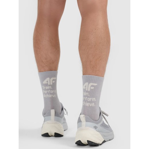 Męskie skarpetki (2-pack) 4F 4FRAW25USOCM512 - multikolor ze sklepu Sportstylestory.com w kategorii Skarpetki męskie - zdjęcie 186095656