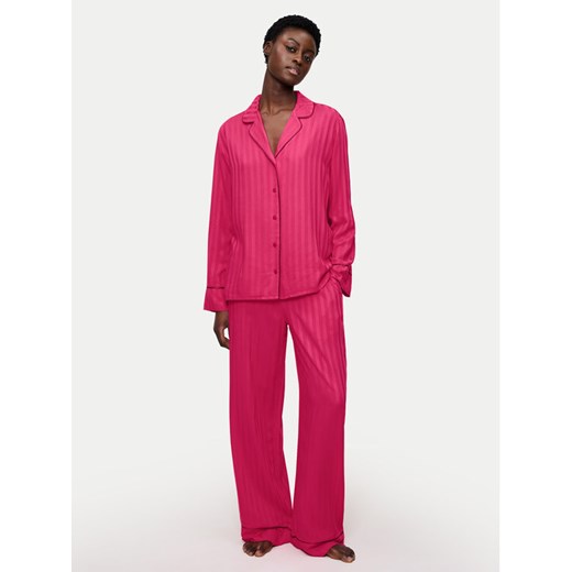 Triumph Piżama Amourette Jacquard 10225073 Różowy Relaxed Fit ze sklepu MODIVO w kategorii Piżamy damskie - zdjęcie 186096546