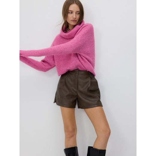 Reserved - Szorty z imitacji skóry - ciemnobrązowy ze sklepu Reserved w kategorii Szorty - zdjęcie 186127645