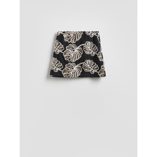 Reserved - Spódnica mini z haftem - czarny ze sklepu Reserved w kategorii Spódnice - zdjęcie 186128087
