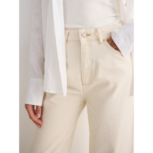 Reserved - Jeansy culotte z wysokim stanem - kremowy ze sklepu Reserved w kategorii Jeansy damskie - zdjęcie 186128729