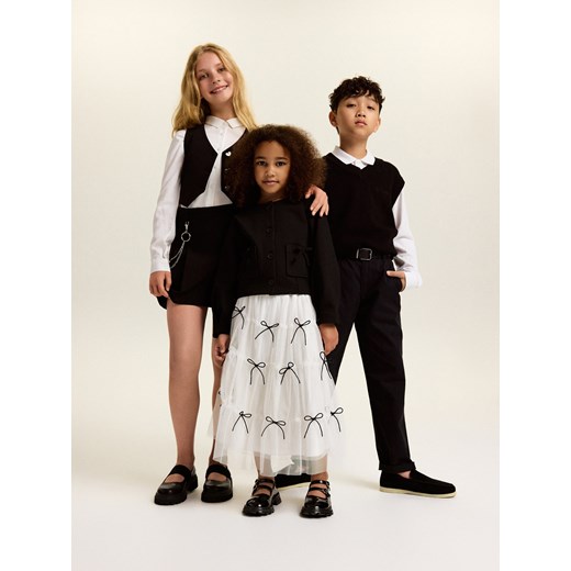 Reserved - Bawełniane spodnie chino - czarny ze sklepu Reserved w kategorii Spodnie chłopięce - zdjęcie 186131889