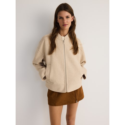 Reserved - Krótka flauszowa kurtka oversize - kremowy ze sklepu Reserved w kategorii Kurtki damskie - zdjęcie 186132128