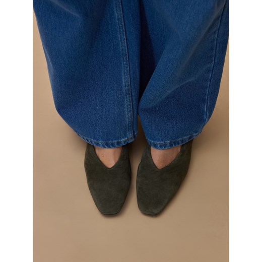 Reserved - Skórzane baleriny - oliwkowy ze sklepu Reserved w kategorii Balerinki - zdjęcie 186135327