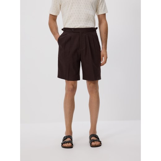 Reserved - Szorty regular z lnem - ciemnobrązowy Reserved 36 wyprzedaż Reserved