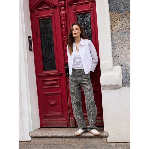 Reserved - Jeansy straight ze zwierzęcym wzorem - wielobarwny ze sklepu Reserved w kategorii Jeansy damskie - zdjęcie 186138909