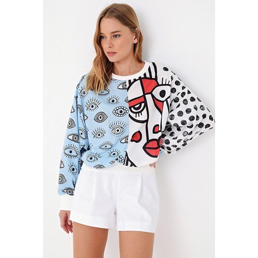 trendyol Bluza w kolorze błękitno-biało-czerwonym - id: 17617752 - marki Trendyol - 186146559 trendyol Bluza w kolorze błękitno-biało-czerwonym ze sklepu Limango Polska w kategorii Bluzy damskie - zdjęcie 186146559