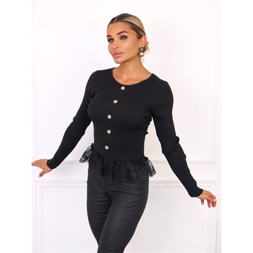 SWETER Z OZDOBNYMI GUZIKAMI ZAKOŃCZONY KORONKĄ- CZARNY ze sklepu olika.com.pl w kategorii Swetry damskie - zdjęcie 186146849