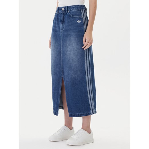 adidas Spódnica jeansowa adicolor 3-Stripes JW2658 Niebieski Regular Fit ze sklepu MODIVO w kategorii Spódnice - zdjęcie 186151565