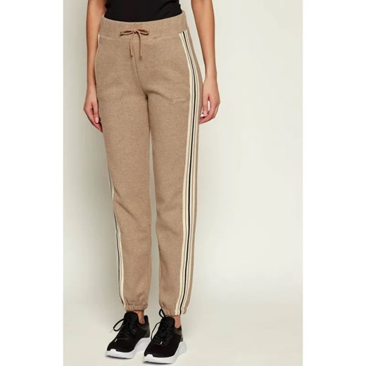 GUESS ACTIVE Spodnie jogger MURIEL | Regular Fit | z dodatkiem wełny ze sklepu Gomez Fashion Store w kategorii Spodnie damskie - zdjęcie 186166767