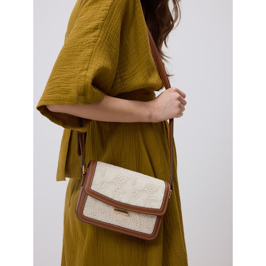 Reserved - Torebka na ramię z haftowanym wzorem - wielobarwny ze sklepu Reserved w kategorii Torby letnie - zdjęcie 186169019