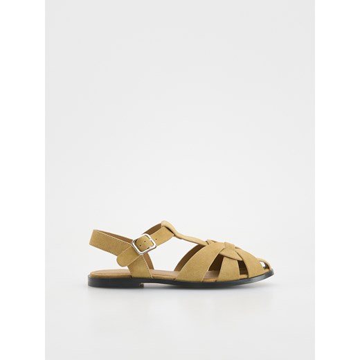 Reserved - Zamszowe sandały - brązowy ze sklepu Reserved w kategorii Sandały damskie - zdjęcie 186169097