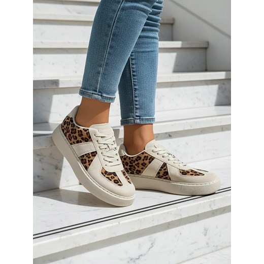 Royalfashion Sportowe sneakersy damskie z printem w panterkę Big Cat ze sklepu royalfashion.pl w kategorii Buty sportowe damskie - zdjęcie 186176658