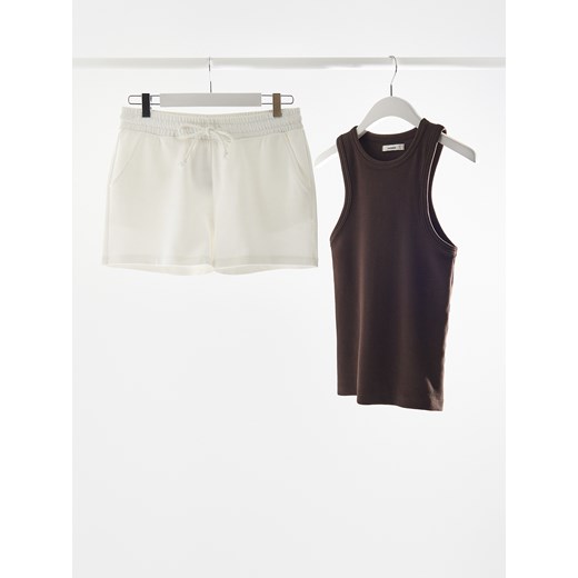 Reserved - Bawełniane szorty - złamana biel ze sklepu Reserved w kategorii Szorty - zdjęcie 186184967