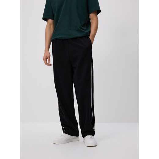 Reserved - Spodnie loose fit - granatowy ze sklepu Reserved w kategorii Spodnie męskie - zdjęcie 186188228