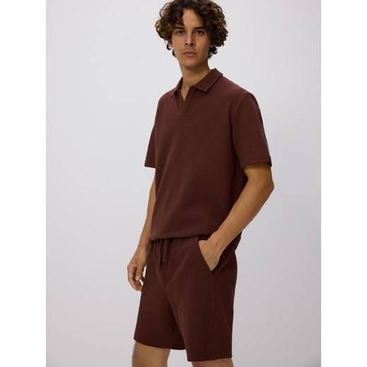 Reserved - Bawełniane szorty regular - mahoniowy ze sklepu Reserved w kategorii Spodenki męskie - zdjęcie 186188945