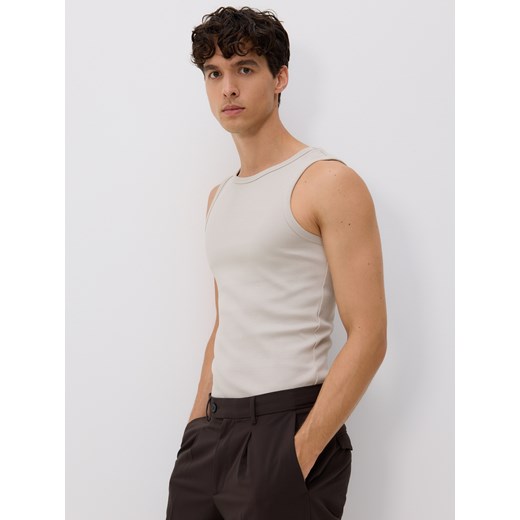 Reserved - Bawełniany tank top - jasnoszary ze sklepu Reserved w kategorii T-shirty męskie - zdjęcie 186189375