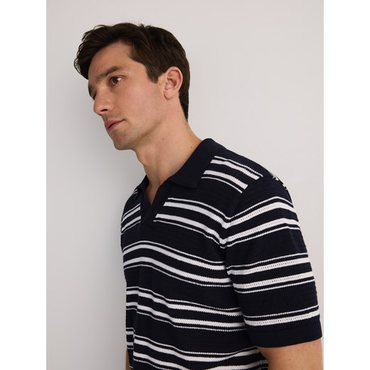 Reserved - Strukturalne polo regular fit - granatowy ze sklepu Reserved w kategorii T-shirty męskie - zdjęcie 186197408