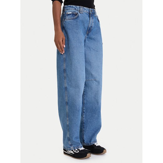 Guess Jeansy W5BA2X D5M47 Niebieski Loose Fit ze sklepu MODIVO w kategorii Jeansy damskie - zdjęcie 186205966