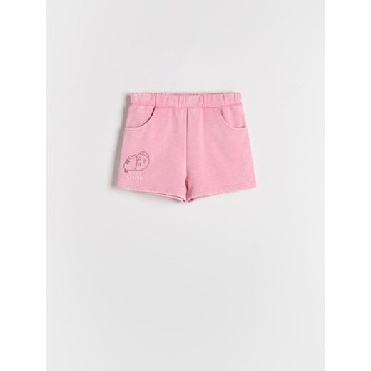 Reserved - Szorty Pusheen - fioletowy ze sklepu Reserved w kategorii Spodenki dziewczęce - zdjęcie 186207279