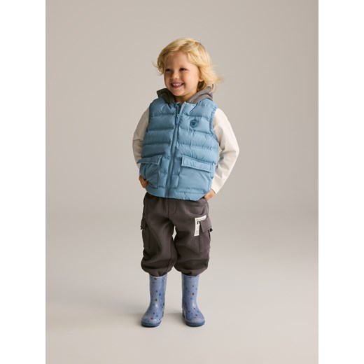 Reserved - Pikowana kamizelka z kapturem - jasnoniebieski ze sklepu Reserved w kategorii Kamizelki chłopięce - zdjęcie 186207519