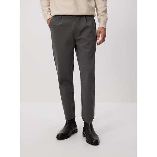 Reserved - Spodnie chino regular fit - jasnoszary ze sklepu Reserved w kategorii Spodnie męskie - zdjęcie 186210748