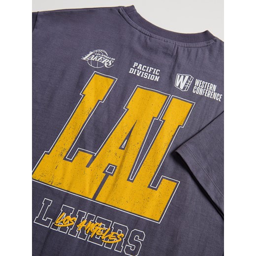 Reserved - T-shirt Los Angeles Lakers NBA - ciemnofioletowy ze sklepu Reserved w kategorii T-shirty chłopięce - zdjęcie 186216169