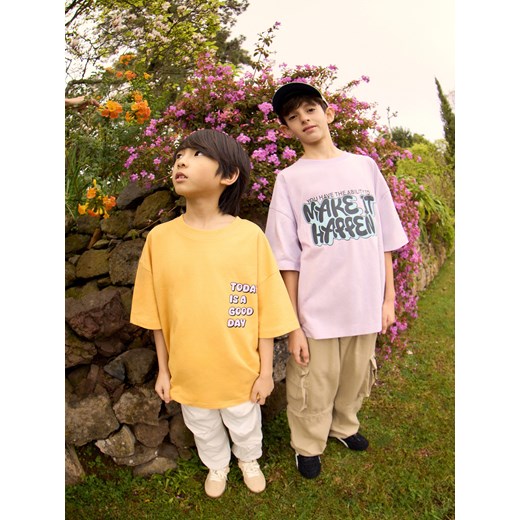 Reserved - T-shirt oversize z nadrukiem - fioletowy Reserved 116 (5-6 lat) promocja Reserved