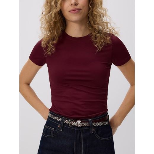 Reserved - Gładki t-shirt regular fit - bordowy ze sklepu Reserved w kategorii Bluzki damskie - zdjęcie 186228245