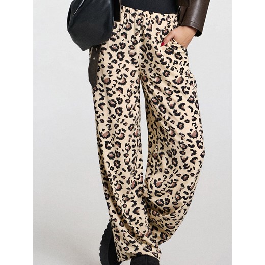 Sinsay - Wiskozowe spodnie wide leg w panterkę - wielobarwny Sinsay XS Sinsay